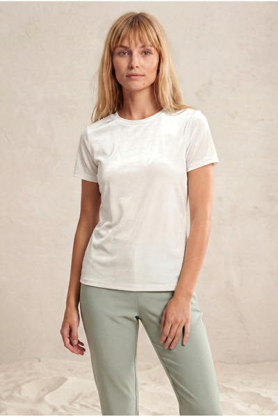 WESTMARK LONDON Bela pamučna ženska majica kratkih rukava sa okruglim izrezom...