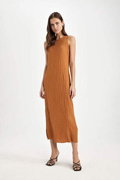 DeFacto Bodycon Bodycon Bodycon Midi šaty s kulatým výstřihem a zakroužkovaný...