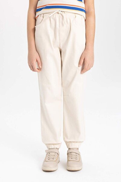 DeFacto Jungen Standard Bein Gabardine Hose B7422A824SP