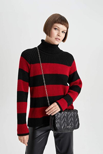 DeFacto Women's Studded Detail Faux Leather Crossbody Bag B2822Axns