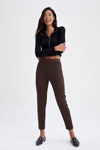 DeFacto Valentina Cigaret kroj Satenske pantalone ravnih nogavica J8743AZ22WN