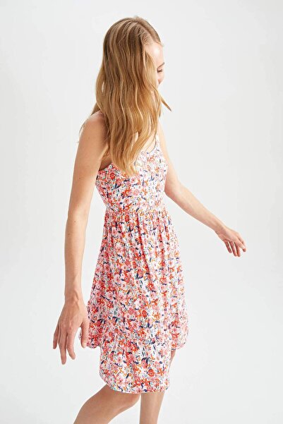 DeFacto فستان قصير الأكمام