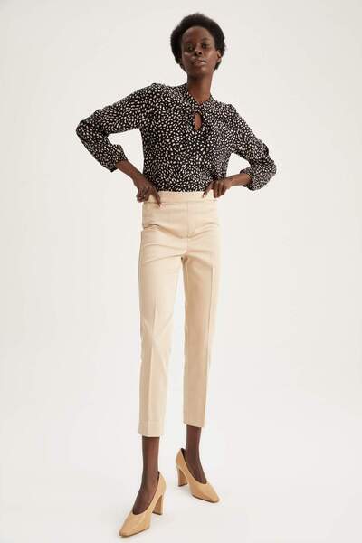 DeFacto Παντελόνι Σατέν ίσιας γραμμής Valentina Cigarette J8743AZ22SM