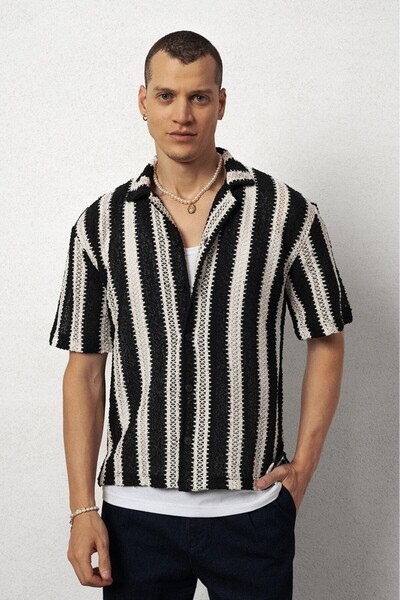 Plus Eighteen Striped Black Knitwear Men's Shirt