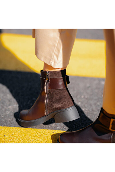 Platin Brown Leather Buckle Zippered Boots