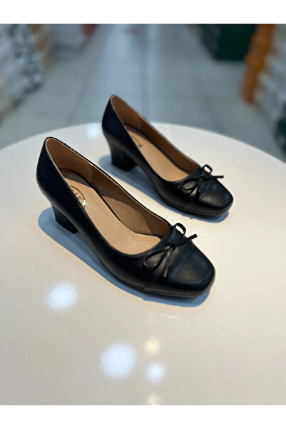 Alphus حذاء نسائي من فولكس بكعب منخفض وربطة عنق