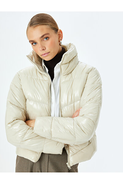 Koton Palton scurt și pufos, hidrofug, cu guler vertical, buzunar cu fermoar