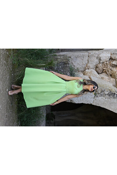 bytugcekaya Rochie evazată cu decolteu cu șarmuire verde fistic