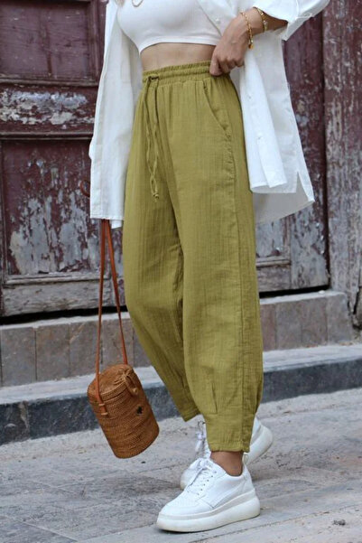 bytugcekaya Pantaloni din in măsline - Culoare naturală