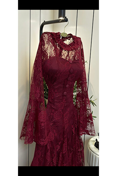 AREEJ FASHION Elegant burgundy Lace evening dress.