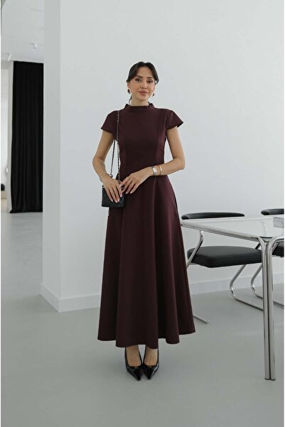 Havoş فستان مورد آي بأكمام وتنورة