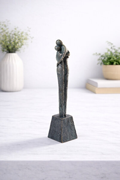 Malooki Statuetă Decorativă Cuplu Îmbrățișat – Design Artistic