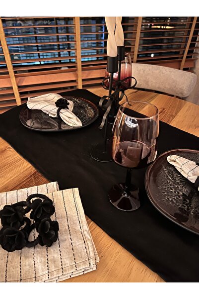 Rachel Large Black Linen Table Runner and 4-Piece Napkin Set with 4 Napkin Rings