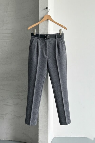 zeriva Desenli Geniş Paça Cepli ve Kemerli Kaşe Pantolon Bol Paça