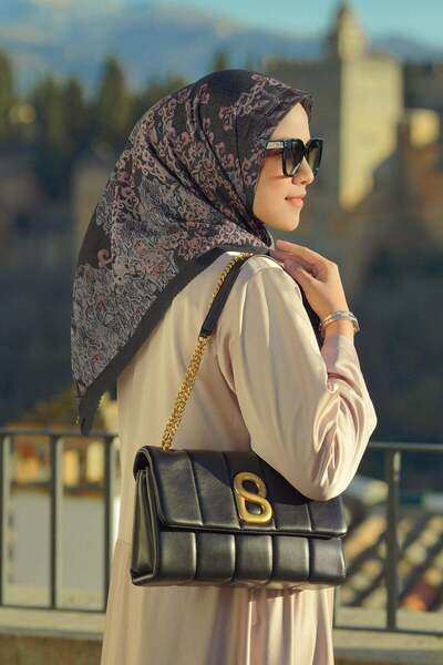 Buttonscarves Granada Vual Kare Eşarp - Siyah