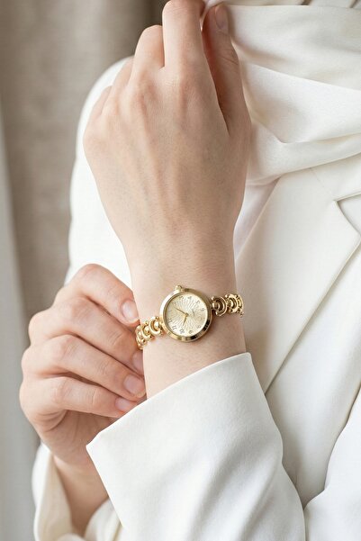 InStyle Modern Half Moon Gold Women's Wristwatch