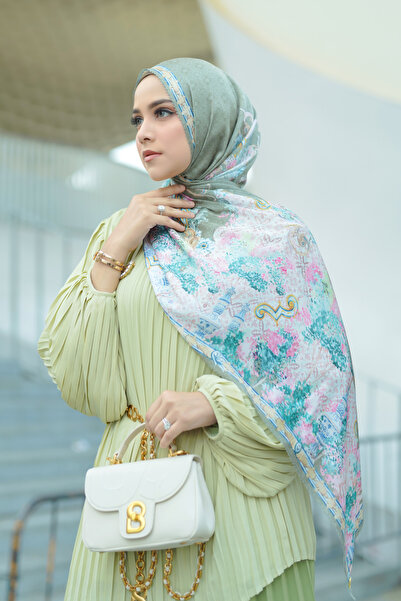 Buttonscarves شال ساتان سيفيلا - جاردن