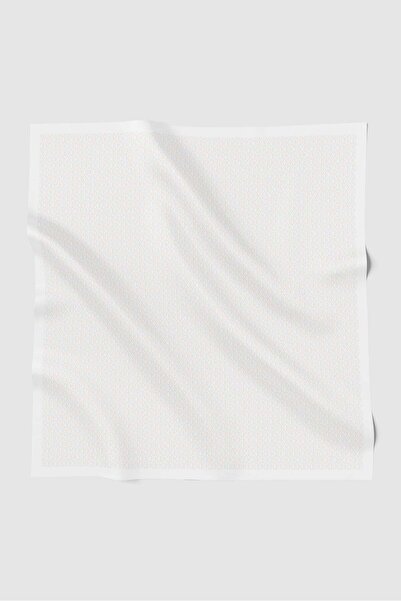 Buttonscarves وشاح مربع من بريزم فوال - لون الفانيليا