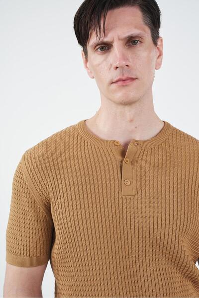 GIESTO texturat TRICOU TRICOU din tricotaj cu guler rotund, culoare bronz