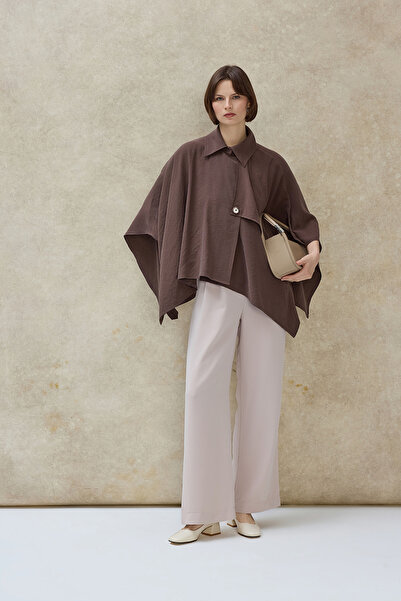 Birgül Bektaş Καφέ πουκάμισο τρέντσ με λεπτομέρεια από κάπα Vexa