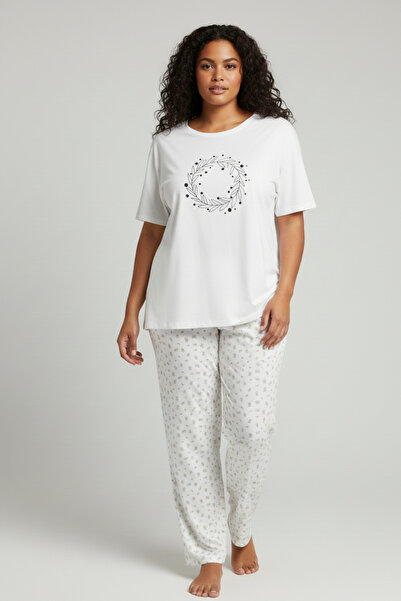 İPEKTENİM Mini Çiçek ve Yaprak Desenli Baskılı Kısa Kol Büyük Beden Pijama Ta...