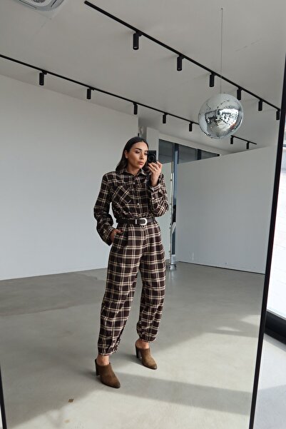 Özge Özgenç Omuzu Padded Shoulders Plaid Piece Snap Button Shirt and Trousers...