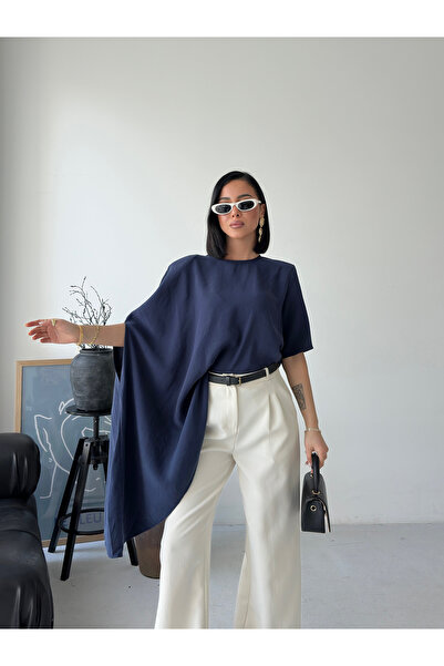 MODAMERSİ Kadın Lacivert Asimetrik Kesim Oversize Bluz