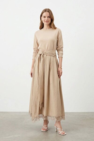 Loreen Belted Lace Pleated Dress-Cream Cream