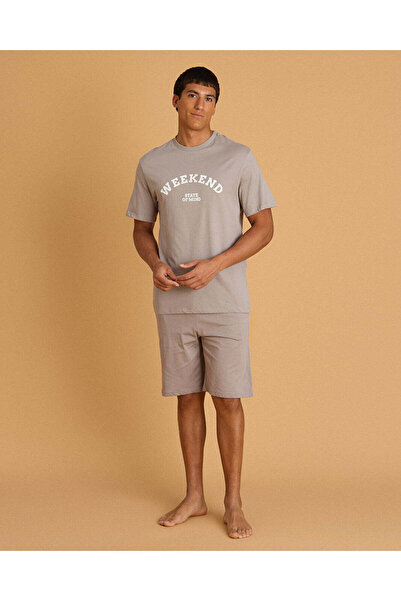 REDTAG Men Grey T Shirt With Shorts Pyjama Set