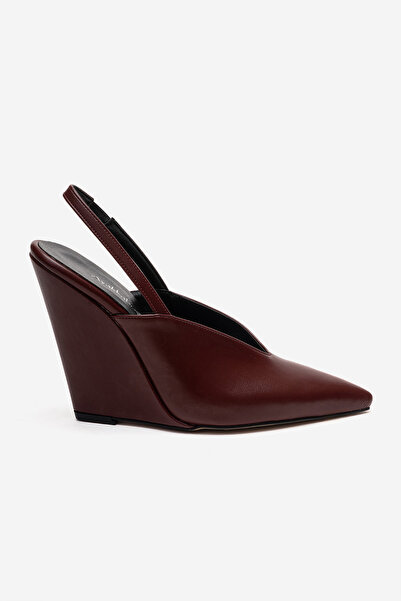 Ayakkabı Ateşi Γυναικεία παπούτσια μπορντό με μυτερή μύτη και ανοιχτή πλάτη Σ...