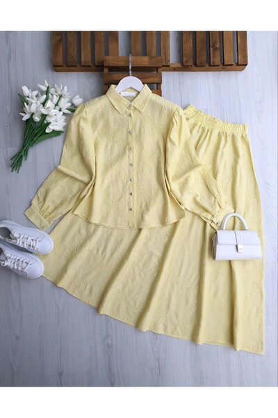 TrendParis Nuzgi Self-Embroidered Jacquard Strawberry Fabric Set