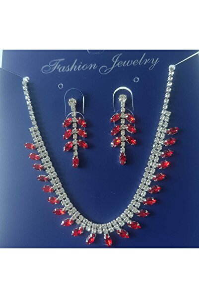 Mihra Aksesuar طقم أقراط على شكل قلادة ريد ميكليك مرصّع بالأحجار