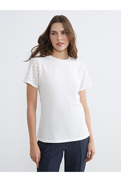 LC Waikiki بلوزة بياقة روبا مزخرفة من UZG STORE للنساء الأنيقات