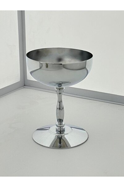 aljahwari Silver stainless steel ice cream cup with a long stem