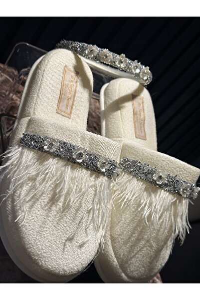 By Serpil Şener Papatya Kristal Taşlı & Tüylü Lohusa Terlik ve Taç Seti