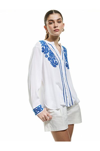 Koton Μακρυμάνικο πουκάμισο με λαιμόκοψη καπιτονέ, με λεπτομέρεια από βισκόζη...