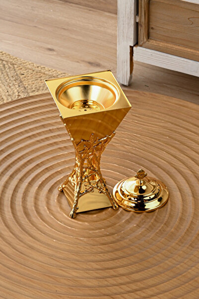 SQUALO Elegant gold Squalo incense burner – be the reason for the fragrance o...