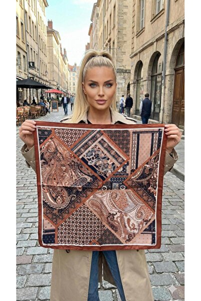 Axesoire 15052 Φουλάρι Μπαντάνα με έθνικ σχέδια σε καφέ χρώμα 50x50 εκ.