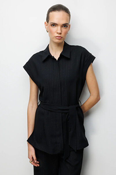 On Fashion Vest Striped, Front Zippered, Waist Belted