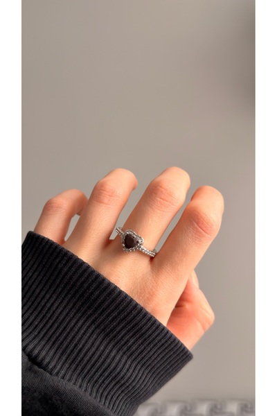 Alya Jewelry خاتم قابل للتعديل على شكل قلب من الزركون باللون الفضي والأسود