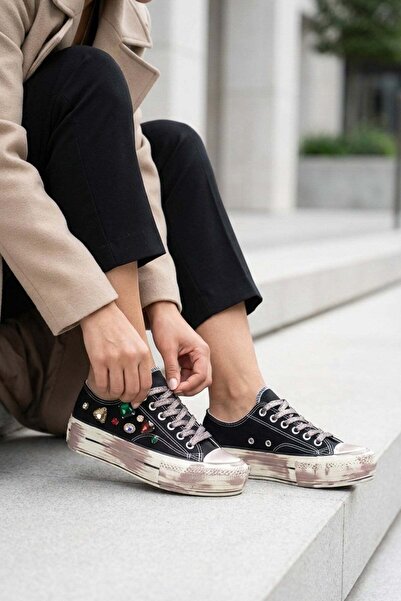 Stilbagshoes حذاء رياضي نسائي من ماركة MELİNDA، سلسلة خاصة مستوردة، مزين بتفا...