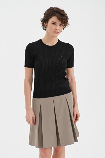 tw3 Women's Knitwear Knitted Front Logo Design Short Sleeve Blouse