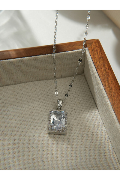 Take Two By Styli Square Pendant Necklace