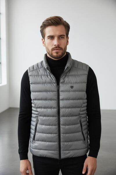 Piyera Men's Puffer Vest Lightweight Padded Daily Sports Use Mock Neck Zipper...