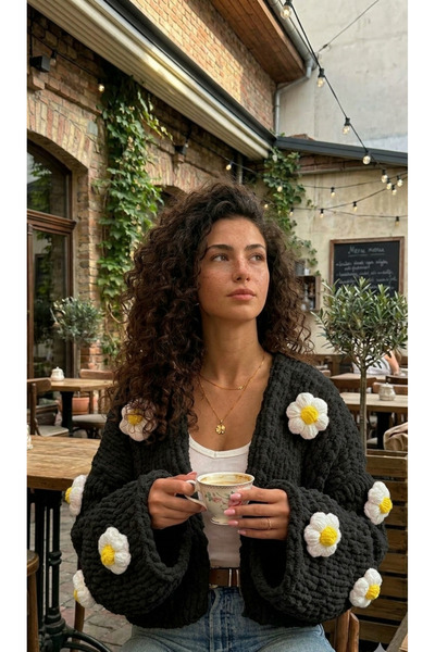 HÜMANATURAL Özel Tasarım El Örgüsü Siyah Puffy Hırka Pinterest Hırka Chunky H...