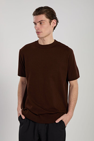 BARRELS AND OIL Ανδρικό πλεκτό μπλουζάκι ψηλός λαιμός - Καφέ