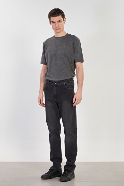 BARRELS AND OIL بنطلون جينز رجالي من ميرزا بقصة عادية - أنثراسايت