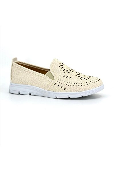 Home حذاء نسائي كريمي حذاء مسطح قص بالليزر رياضي من الدنيم