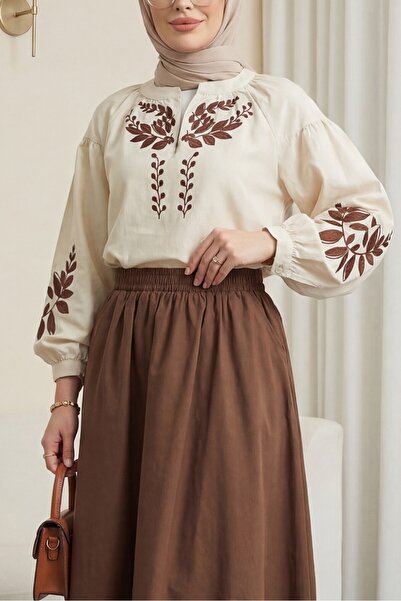 Modamorfo Λινή μπλούζα με λαιμόκοψη V και κεντημένα μανίκια στο μπροστινό μέρ...