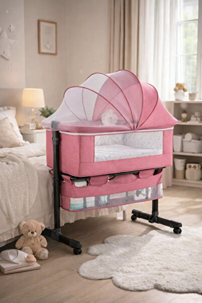 Crestj سرير أطفال مريح مع ناموسية حماية وتصميم عملي بعجلات لراحة وأمان طفلك